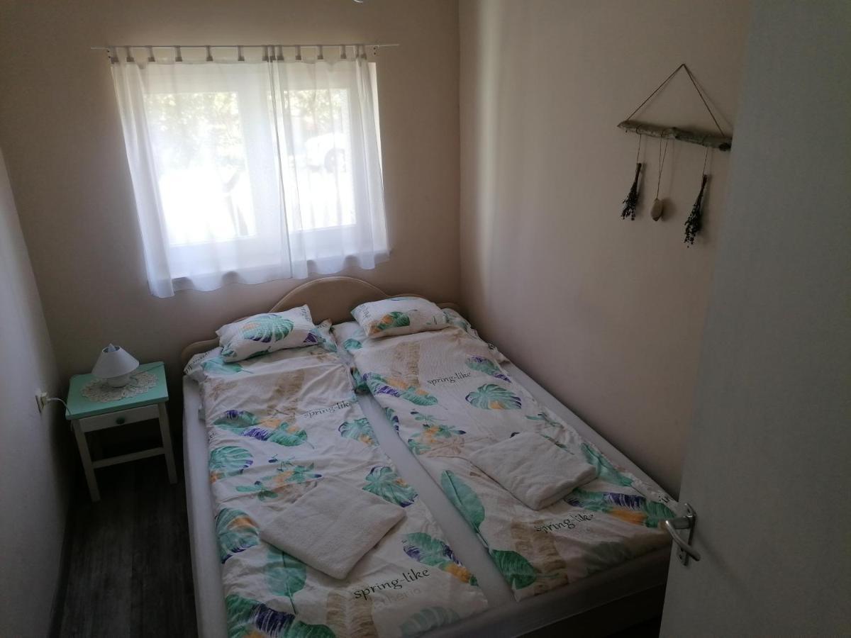 Menta Apartman Mezokovesd Exterior photo